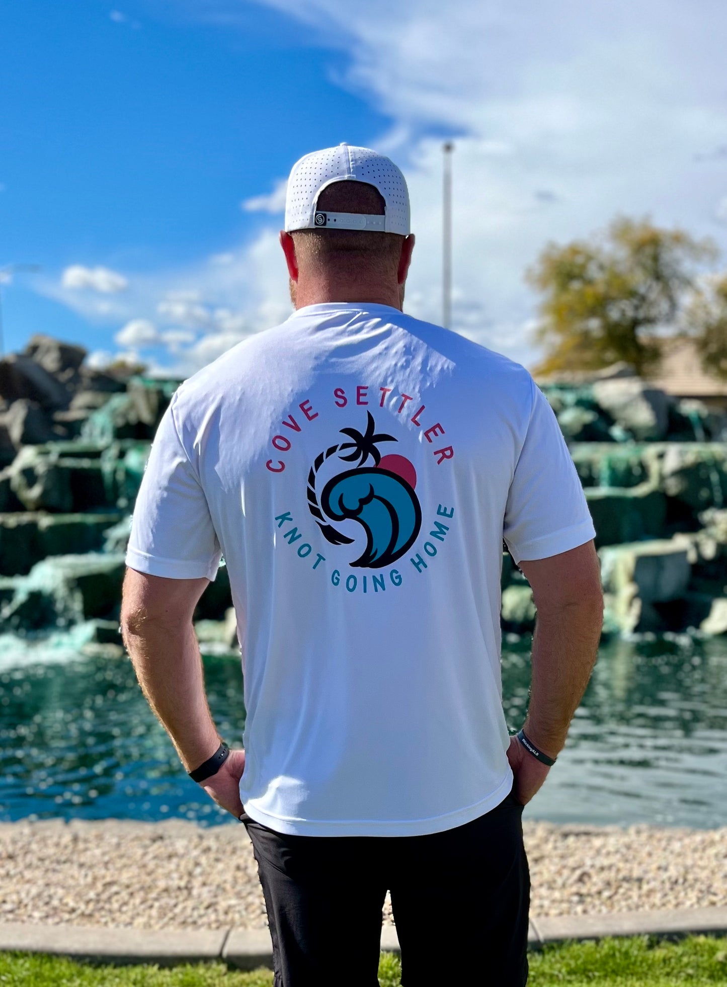 Cove Settler - Knot Going Home T-Shirt